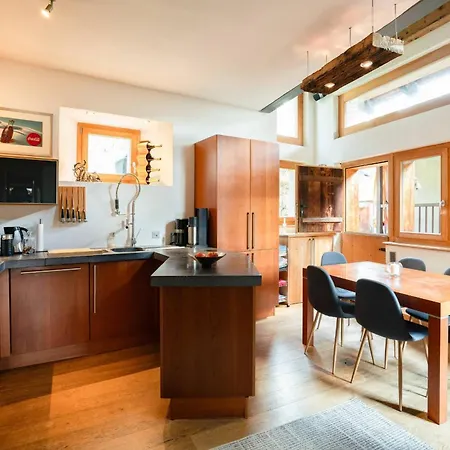 Modern Comfort 3br Chalet With Sauna- If You Want To Book, Please Contact On Wh-ats-app - 0034-635-520-036 !!!! Villa
